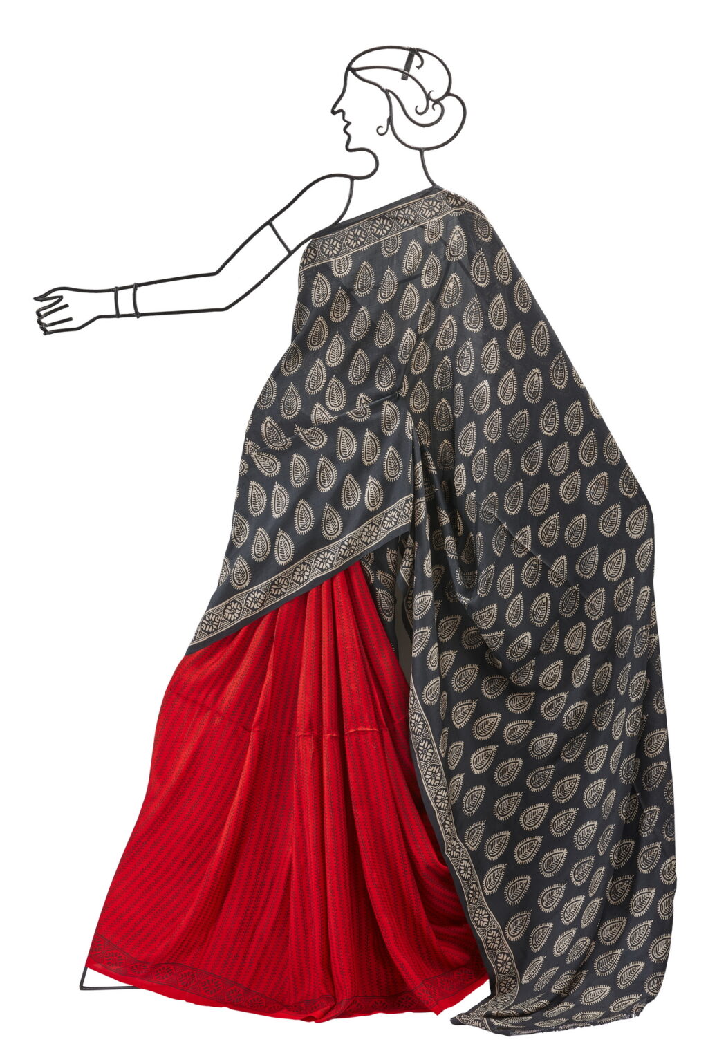 Red & Black Dual Toned Silk Floral Jal Woven Saree